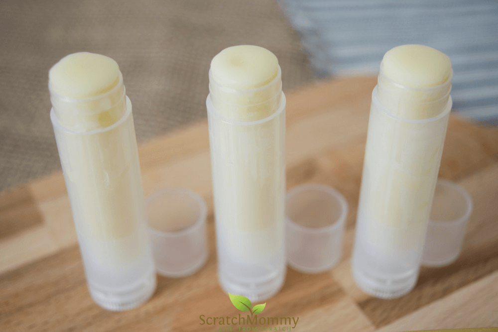 These make great gifts for friends and family (...and are great for you, too...especially if you are prone to cold sores). DIY Shea Butter Lip Balm- Scratch Mommy